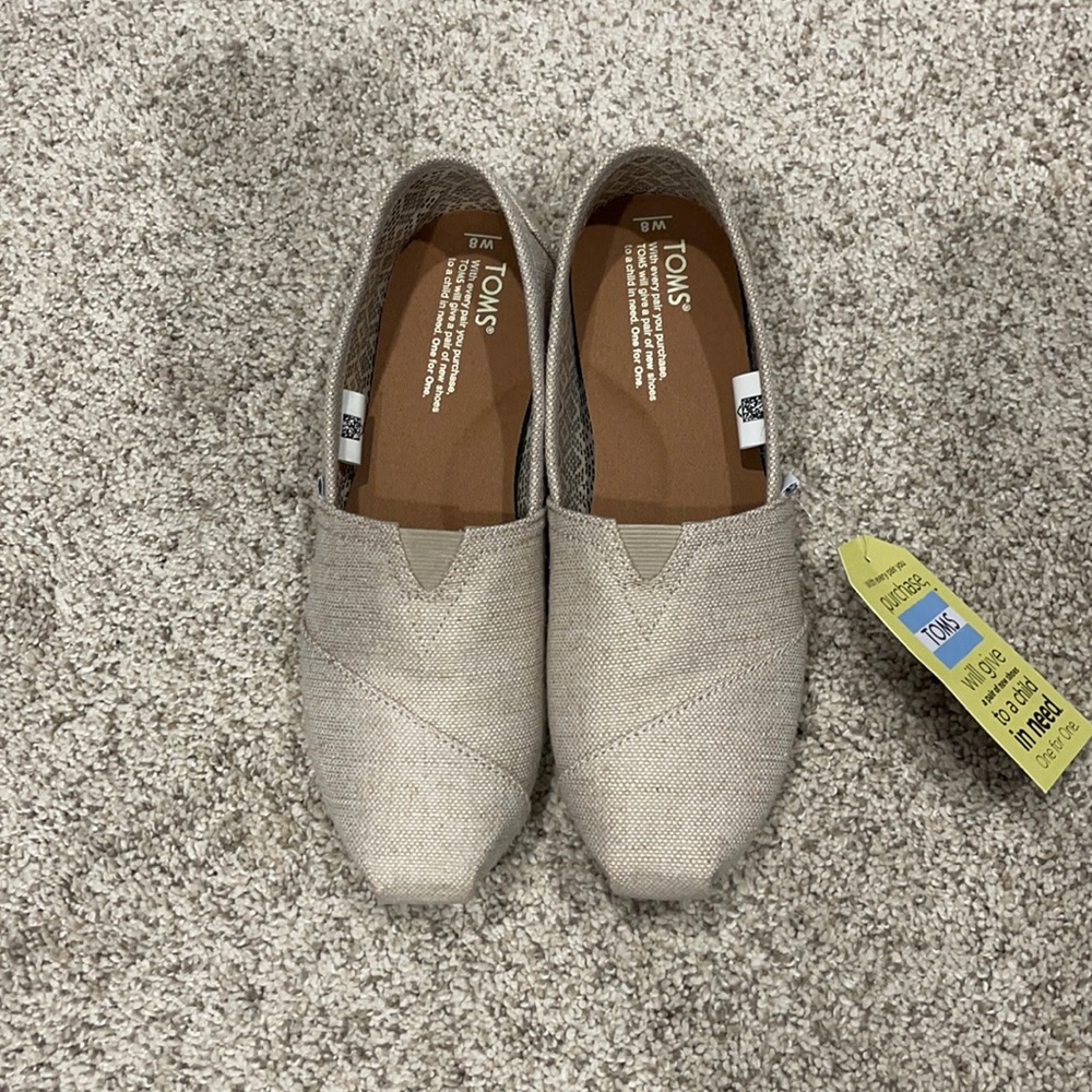 Women’s Toms